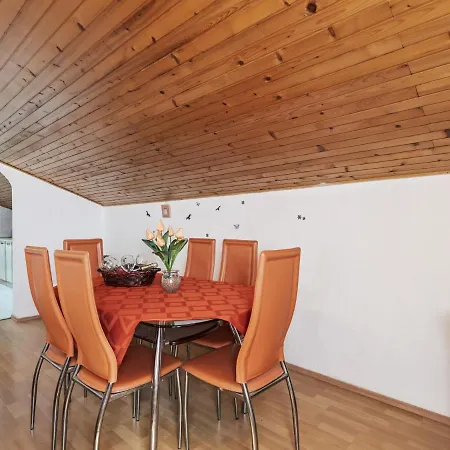 Simplistic In With Barbecue شقة